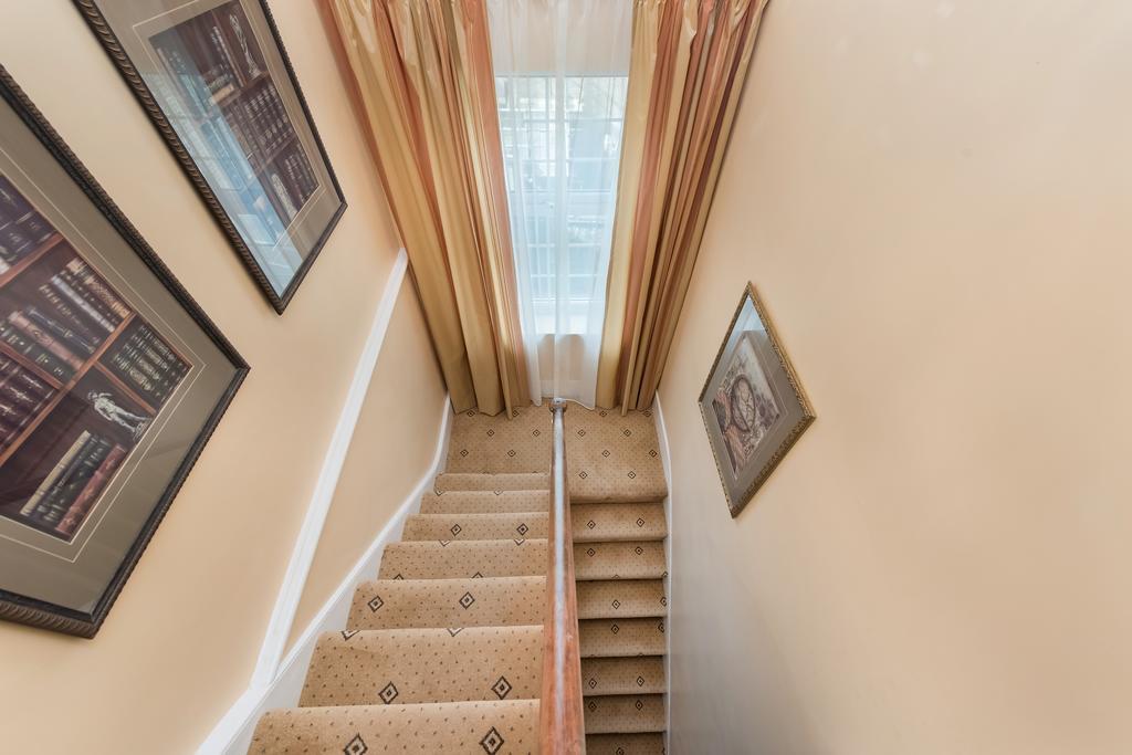 London Residence Εξωτερικό φωτογραφία