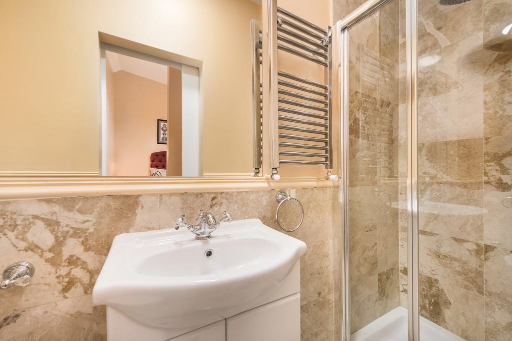 London Residence Εξωτερικό φωτογραφία