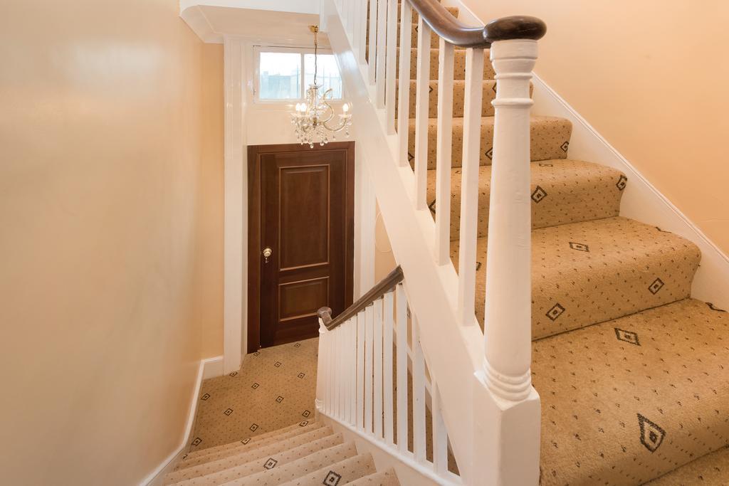 London Residence Εξωτερικό φωτογραφία